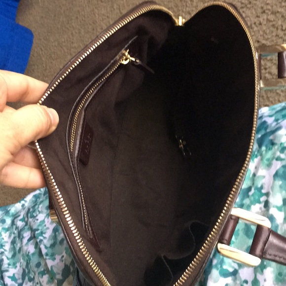 Rare Authentic gucci maroon purse, price firm - Picture 2 of 8